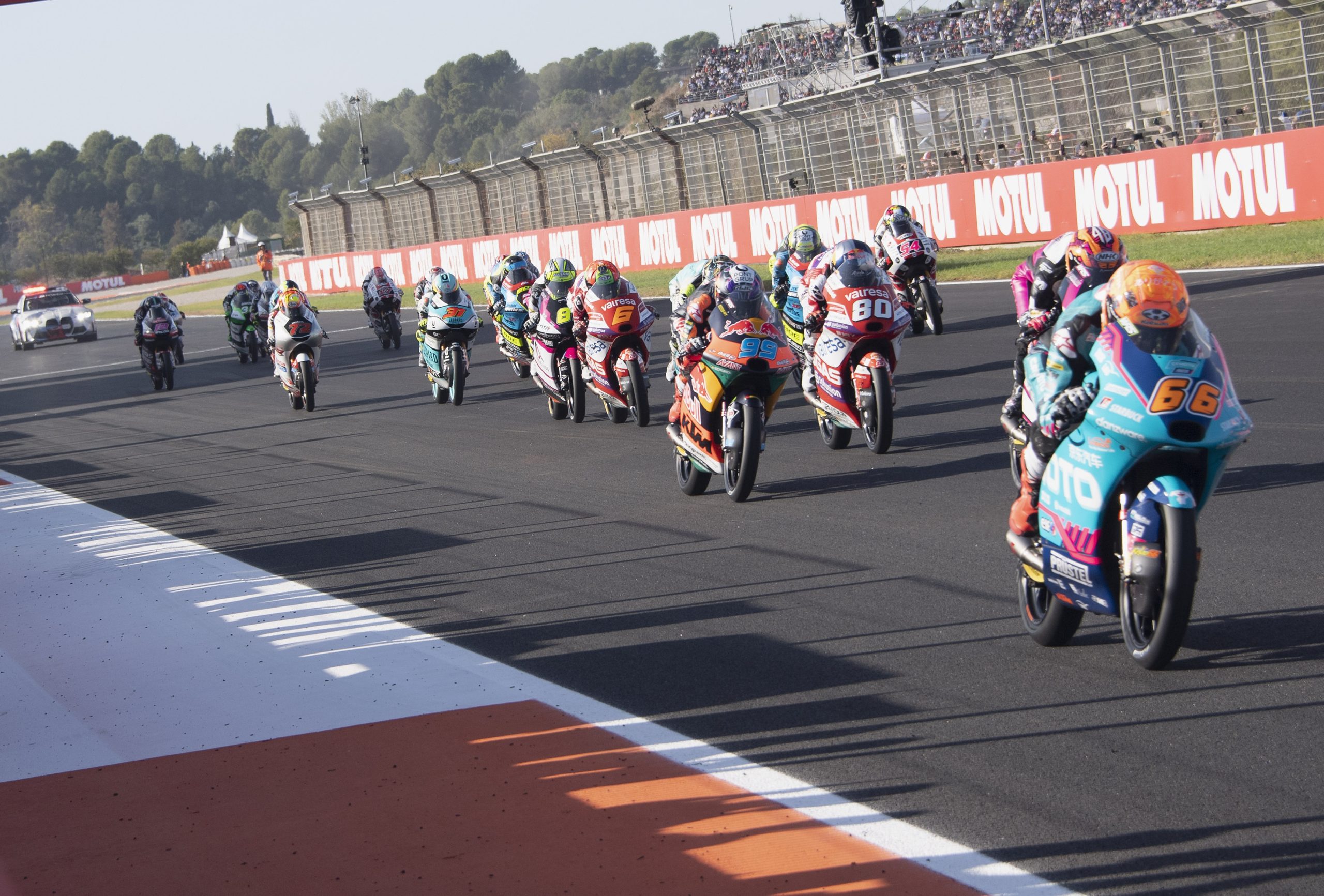 Saltan chispas en MotoGP